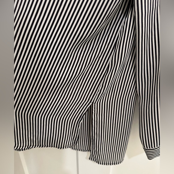 Black and White Striped Blouse with Mandarin Collar - Picture 4 of 7